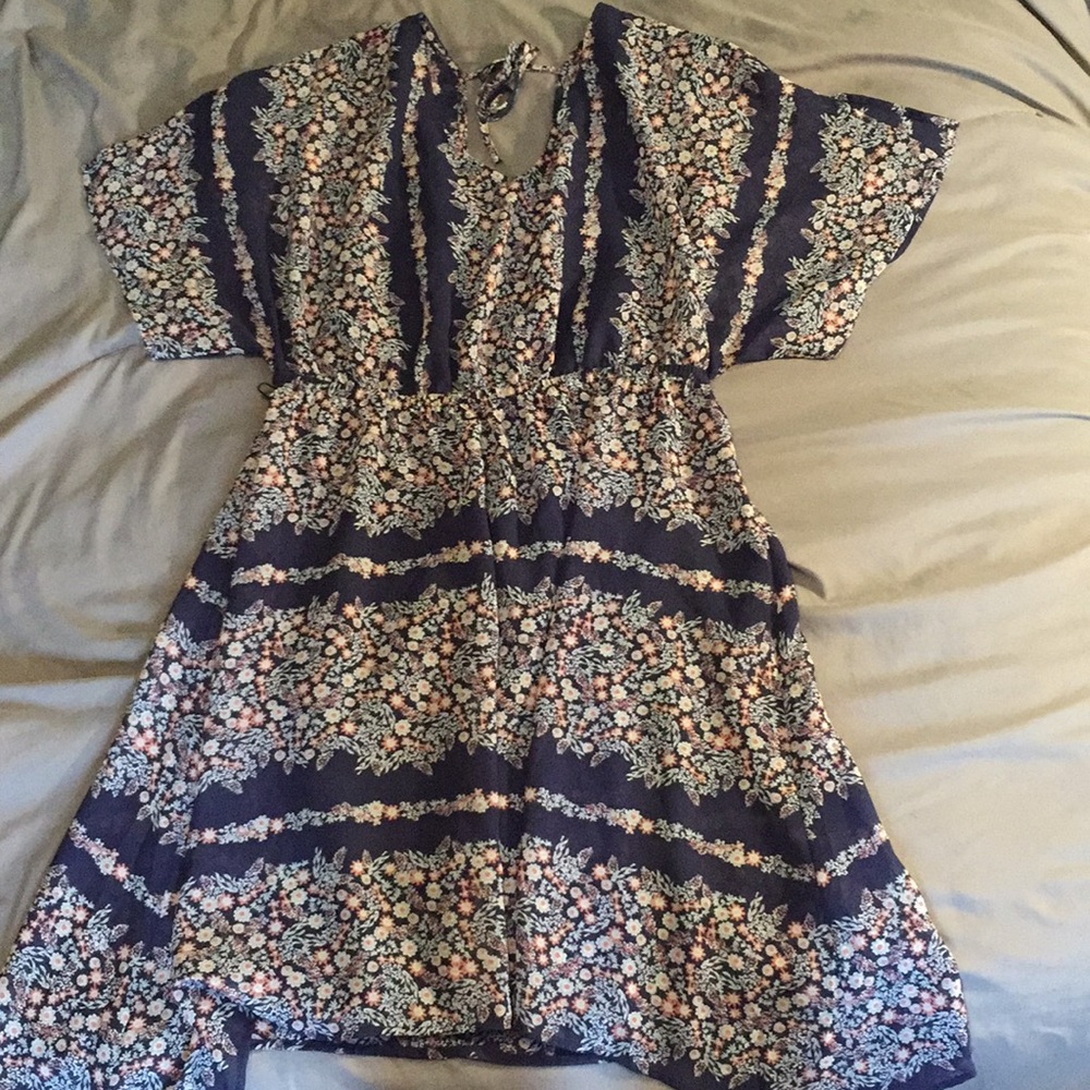 Maurice’s blue floral dress size LARGE